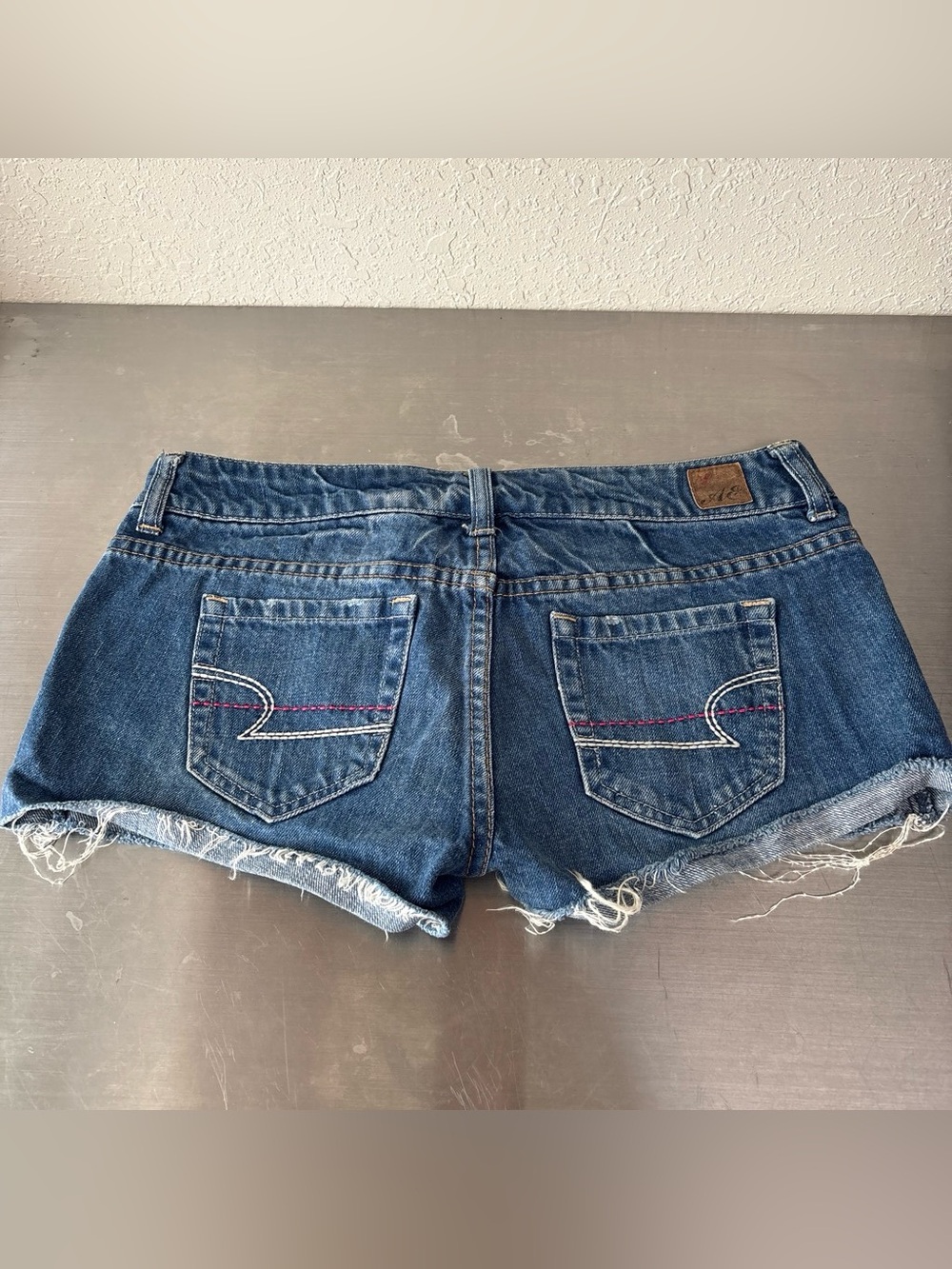 Y2K American Eagle Low-Rise Pink Embroidered Mini Shorts💕